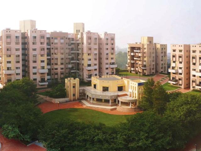 3 BHK Apartment in Magarpatta City for resale Pune. The reference number is 21023061