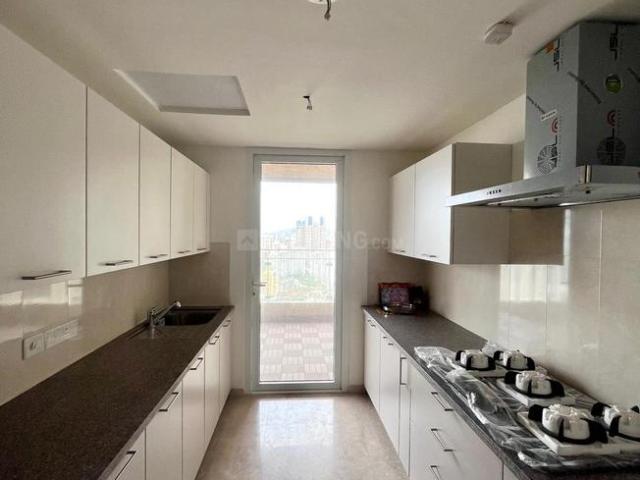 3 BHK Apartment in Mahalakshmi for rent Mumbai. The reference number is 21174258