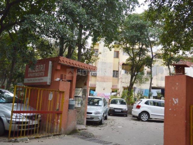 3 BHK Apartment in Maharani Bagh for resale New Delhi. The reference number is 20866788