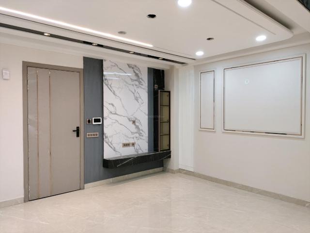 3 BHK Apartment in Mahavir Enclave for rent New Delhi. The reference number is 14904725