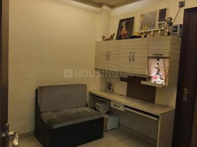 3 BHK Apartment in Mahavir Enclave for rent New Delhi. The reference number is 20886001