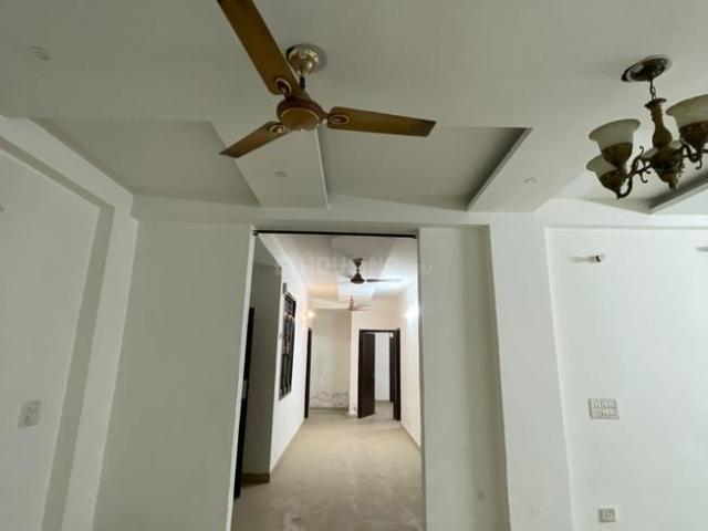 3 BHK Apartment in Mahavir Enclave for rent New Delhi. The reference number is 20892407