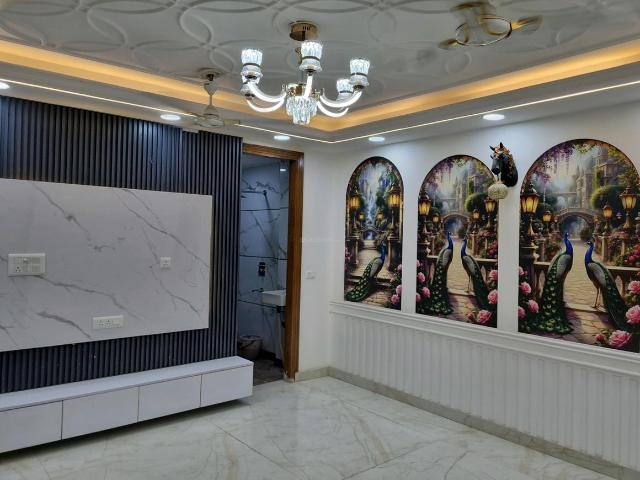 3 BHK Apartment in Mahavir Enclave for resale New Delhi. The reference number is 20634491