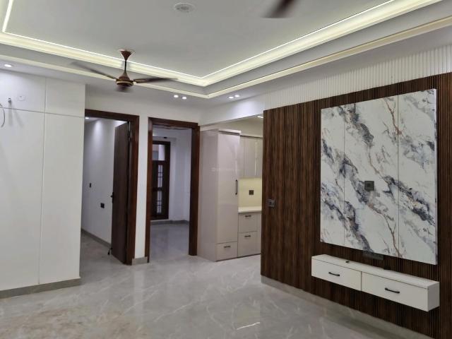 3 BHK Apartment in Mahavir Enclave for resale New Delhi. The reference number is 20775429