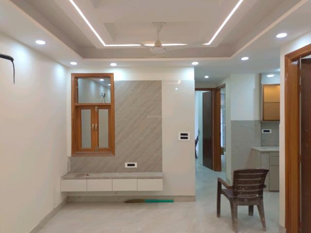 3 BHK Apartment in Palam for resale New Delhi. The reference number is 20781022