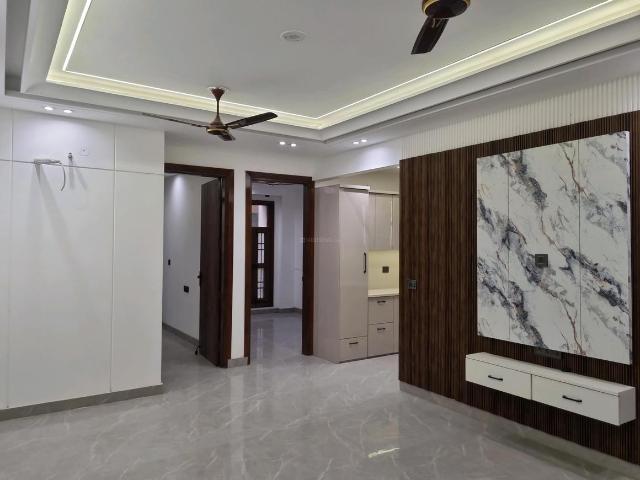 3 BHK Apartment in Mahavir Enclave for resale New Delhi. The reference number is 20853063