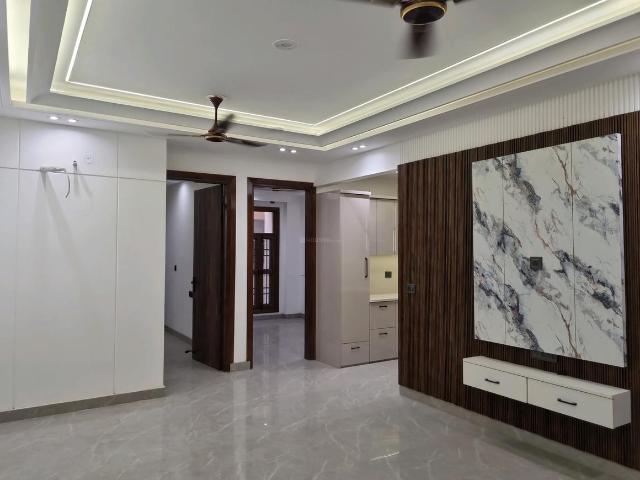 3 BHK Apartment in Mahavir Enclave for resale New Delhi. The reference number is 20956181