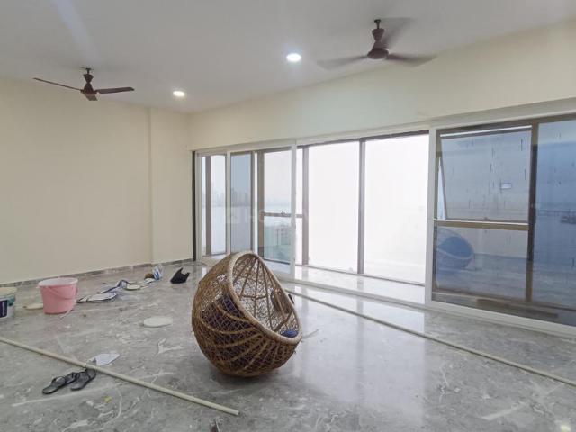 3 BHK Apartment in Mahim for rent Mumbai. The reference number is 20981781