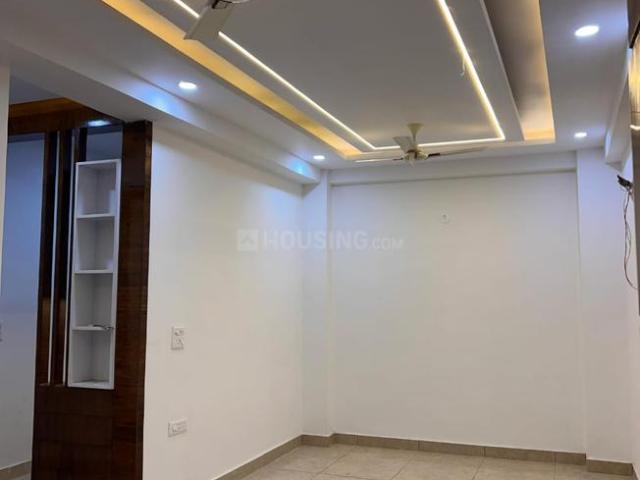 3 BHK Apartment in Mahurali for resale Ghaziabad. The reference number is 20683260
