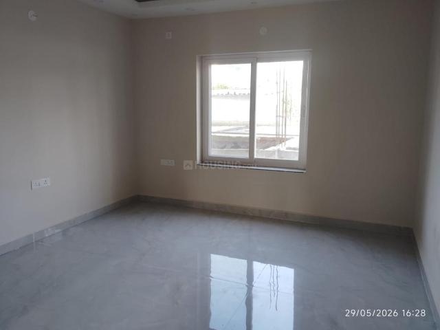3 BHK Apartment in Main Road for rent Ranchi. The reference number is 20714582