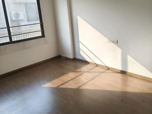 3 BHK Apartment in Makarba for rent Ahmedabad. The reference number is 18954642