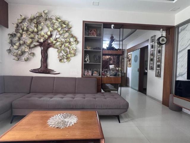 3 BHK Apartment in Makarba for resale Ahmedabad. The reference number is 21016871