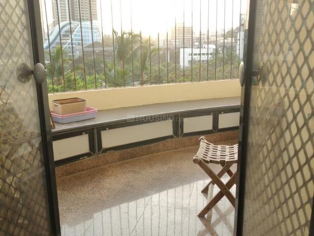 3 BHK Apartment in Malad East for rent Mumbai. The reference number is 20400250