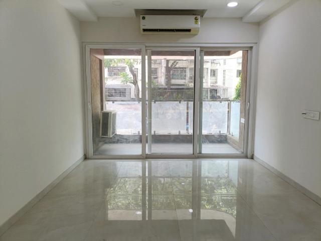 3 BHK Apartment in Malad East for resale Mumbai. The reference number is 20468010