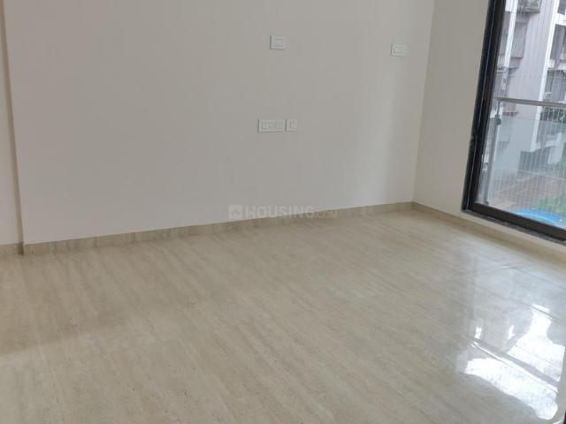 3 BHK Apartment in Malad East for resale Mumbai. The reference number is 21037370