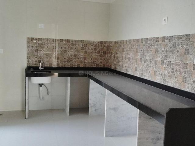 3 BHK Apartment in Malad West for rent Mumbai. The reference number is 18165828