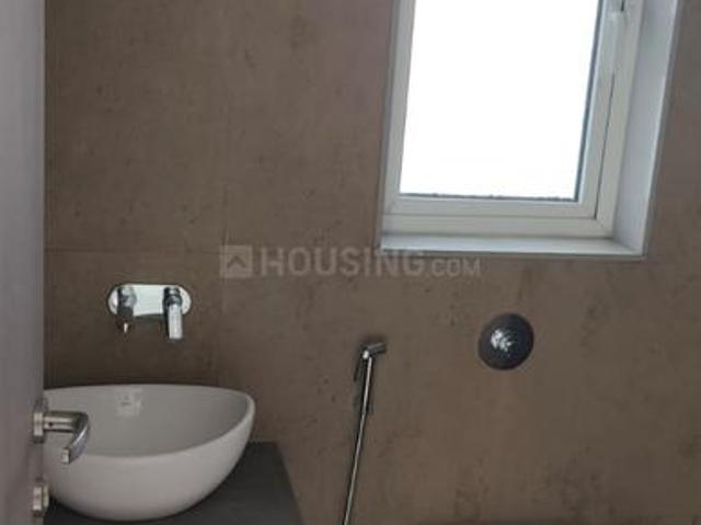 3 BHK Apartment in Malad West for rent Mumbai. The reference number is 21289175