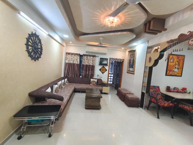 3 BHK Apartment in Maninagar for resale Ahmedabad. The reference number is 17701513