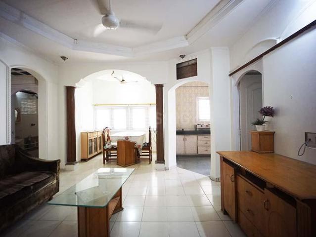 3 BHK Apartment in Maninagar for resale Ahmedabad. The reference number is 20204963