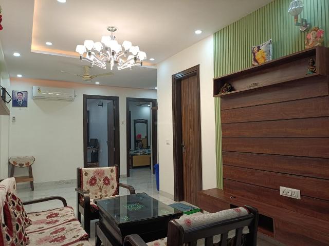 3 BHK Apartment in Mansa Ram Park for resale New Delhi. The reference number is 8600431