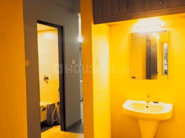 3 BHK Apartment in Maradu for rent Kochi. The reference number is 18909260
