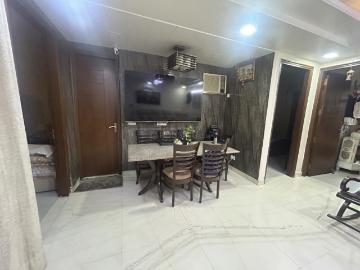 3 BHK Apartment in Mehrauli for resale New Delhi. The reference number is 18101065
