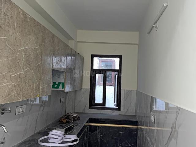 3 BHK Apartment in Mehrauli for resale New Delhi. The reference number is 19935391