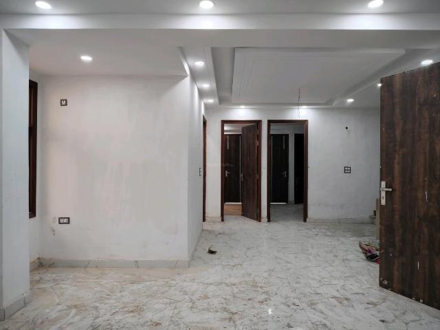 3 BHK Apartment in Mehrauli for resale New Delhi. The reference number is 20551848