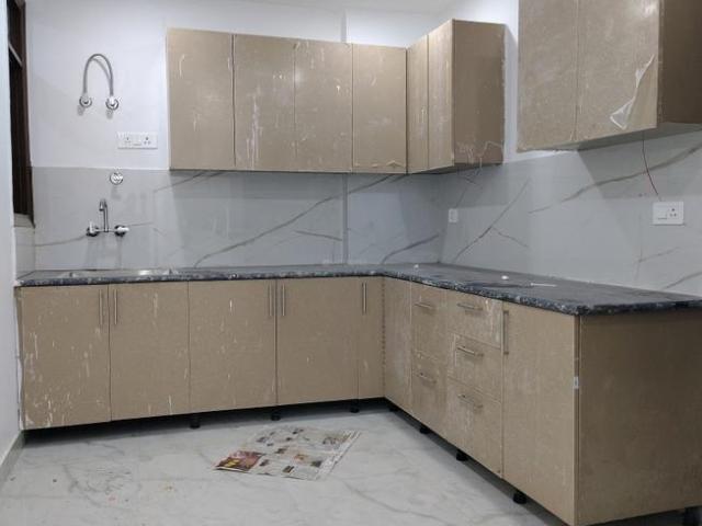 3 BHK Apartment in Mehrauli for resale New Delhi. The reference number is 20552469