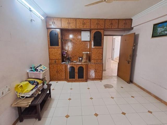 3 BHK Apartment in Memnagar for resale Ahmedabad. The reference number is 21067436