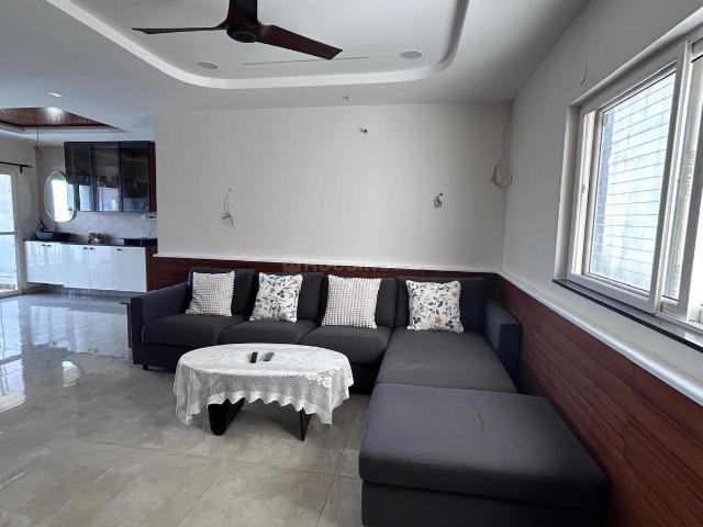 3 BHK Apartment in Miyapur for rent Hyderabad. The reference number is 20927494