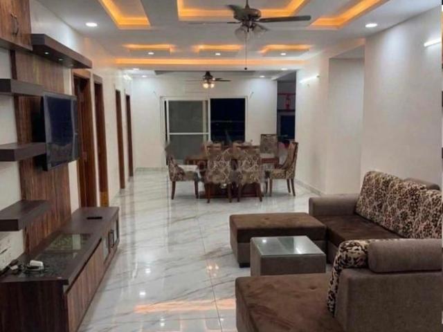 3 BHK Apartment in Miyapur for rent Hyderabad. The reference number is 21028753