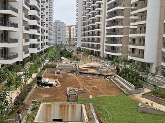 3 BHK Apartment in Miyapur for rent Hyderabad. The reference number is 21234729