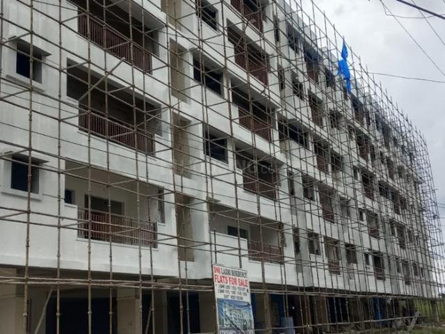 3 BHK Apartment in Miyapur for resale Hyderabad. The reference number is 18913175