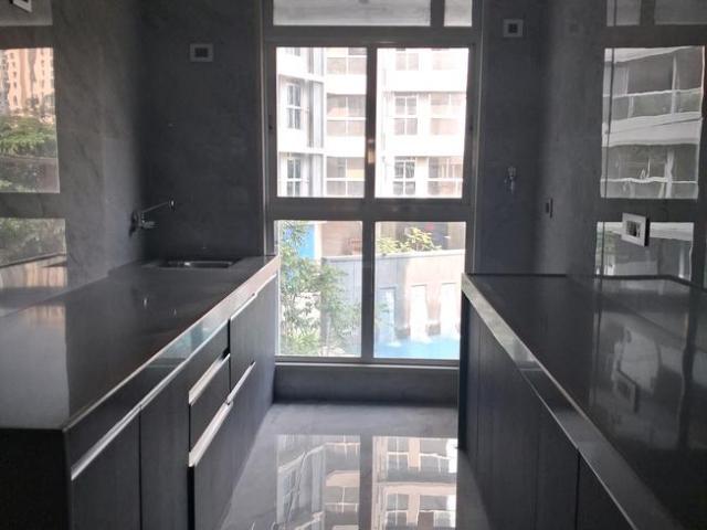 3 BHK Apartment in Mira Road East for resale Mira Bhayandar. The reference number is 17888573