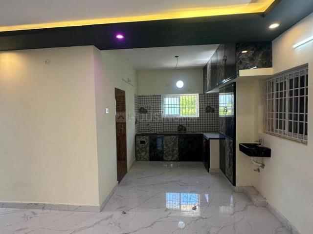 3 BHK Apartment in Mudichur for resale Chennai. The reference number is 20427595
