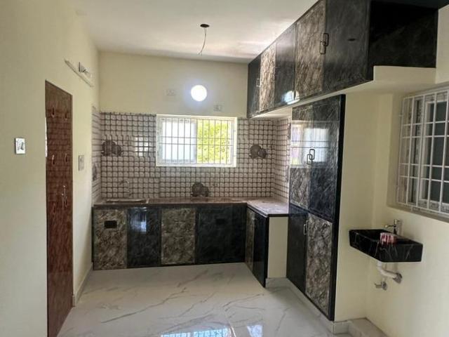 3 BHK Apartment in Mudichur for resale Chennai. The reference number is 20481500