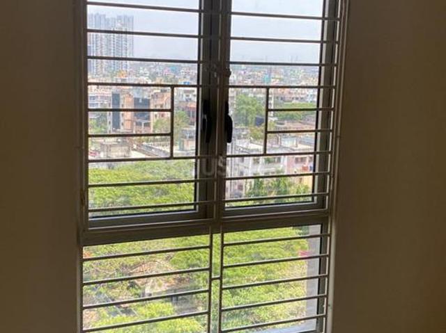 3 BHK Apartment in Mukundapur for rent Kolkata. The reference number is 21379542