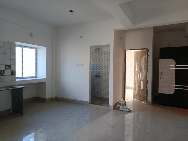 3 BHK Apartment in Mukundapur for resale Kolkata. The reference number is 16300056