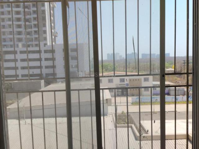 3 BHK Apartment in Mundhwa for rent Pune. The reference number is 19681860