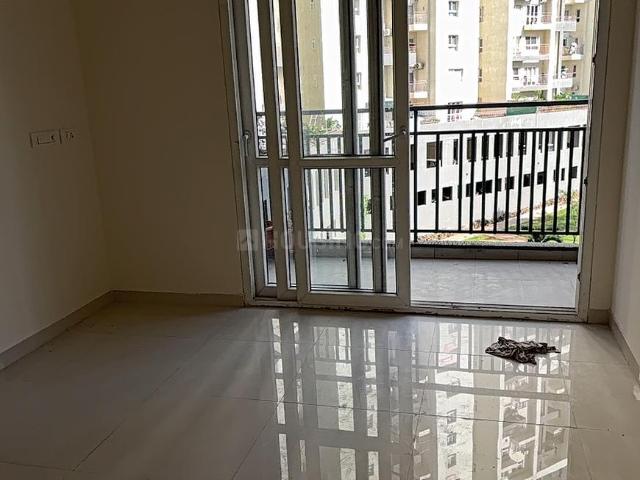 3 BHK Apartment in Mundhwa for rent Pune. The reference number is 20126525