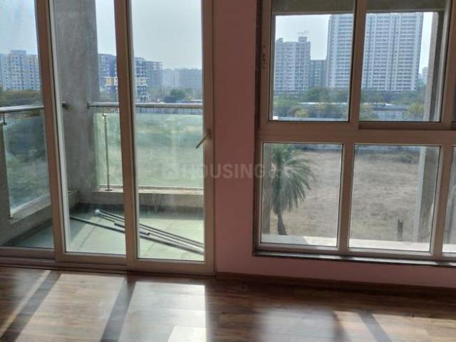 3 BHK Apartment in Mundhwa for rent Pune. The reference number is 20630337