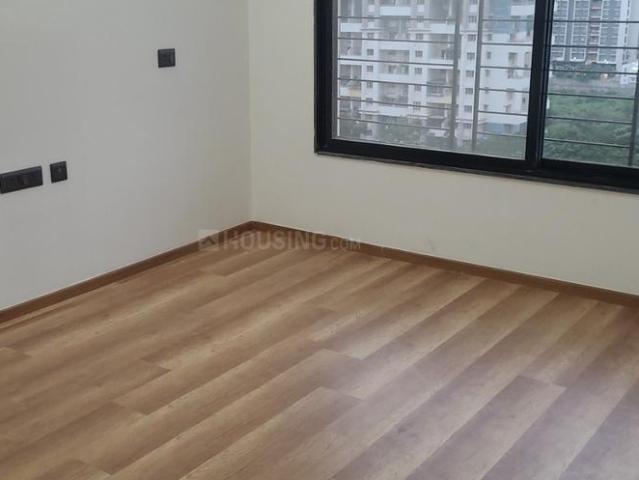 3 BHK Apartment in Mundhwa for rent Pune. The reference number is 20913791