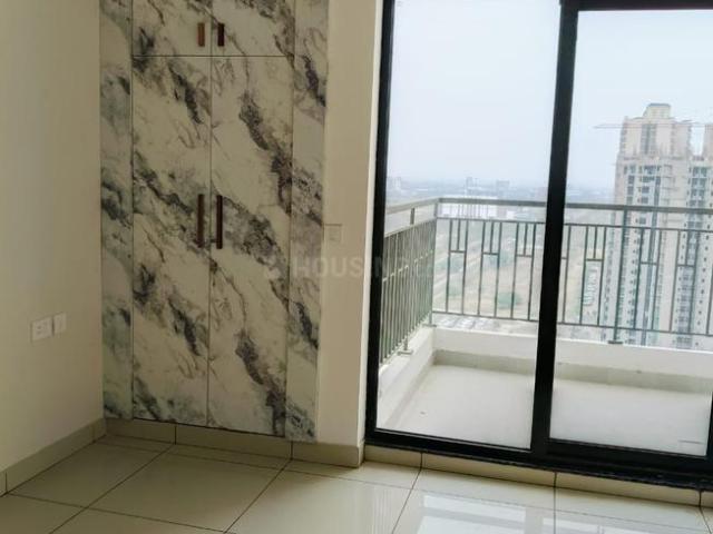3 BHK Apartment in Noida Extension for rent Greater Noida. The reference number is 15488115