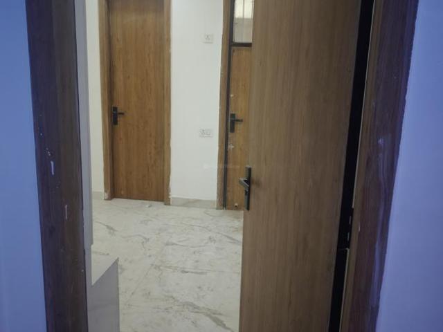 3 BHK Apartment in Noida Extension for rent Greater Noida. The reference number is 18936454