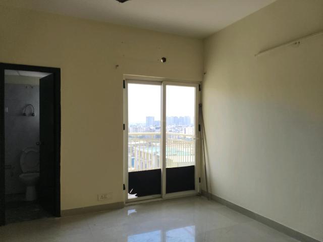 3 BHK Apartment in Noida Extension for rent Greater Noida. The reference number is 19612267