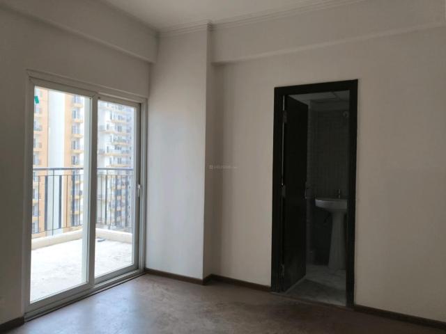 3 BHK Apartment in Noida Extension for rent Greater Noida. The reference number is 19756617