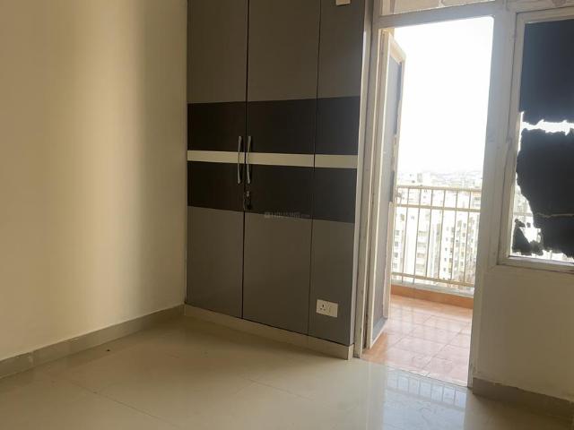 3 BHK Apartment in Noida Extension for rent Greater Noida. The reference number is 19780918