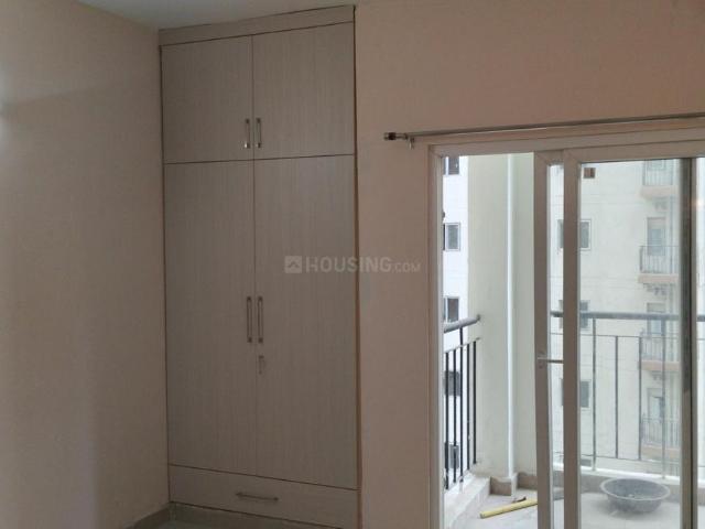 3 BHK Apartment in Noida Extension for rent Greater Noida. The reference number is 19892042