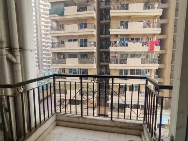 3 BHK Apartment in Noida Extension for rent Greater Noida. The reference number is 19141236